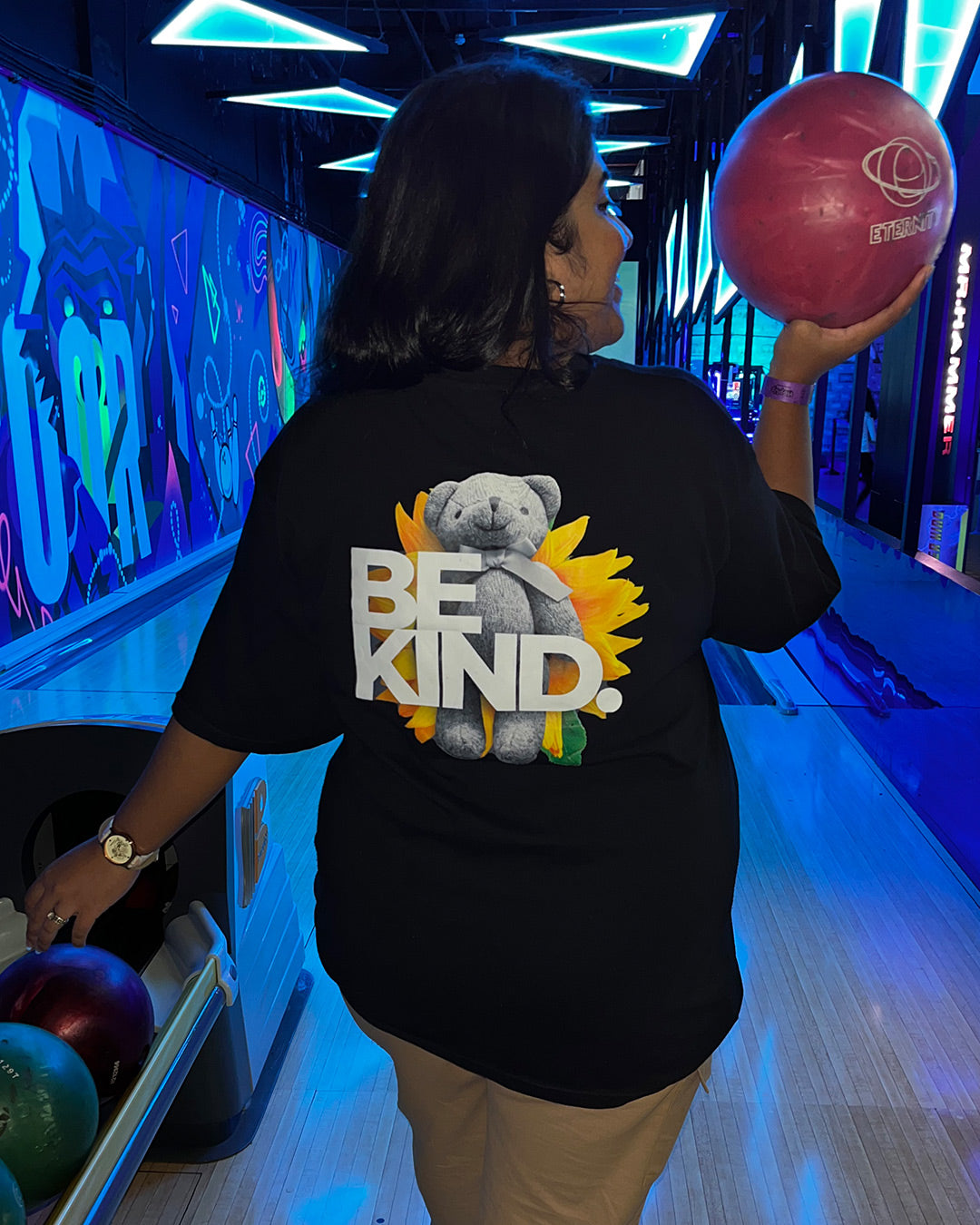 Sunflower Be Kind Oversized Women Tshirt