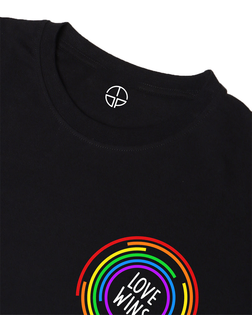 Love Wins Oversize Pride Women Tshirt