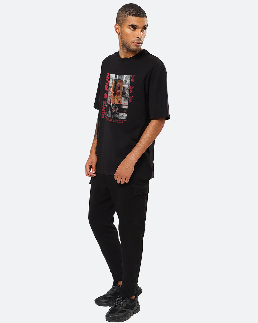 Ring & Run Black Oversized Men's T-shirt