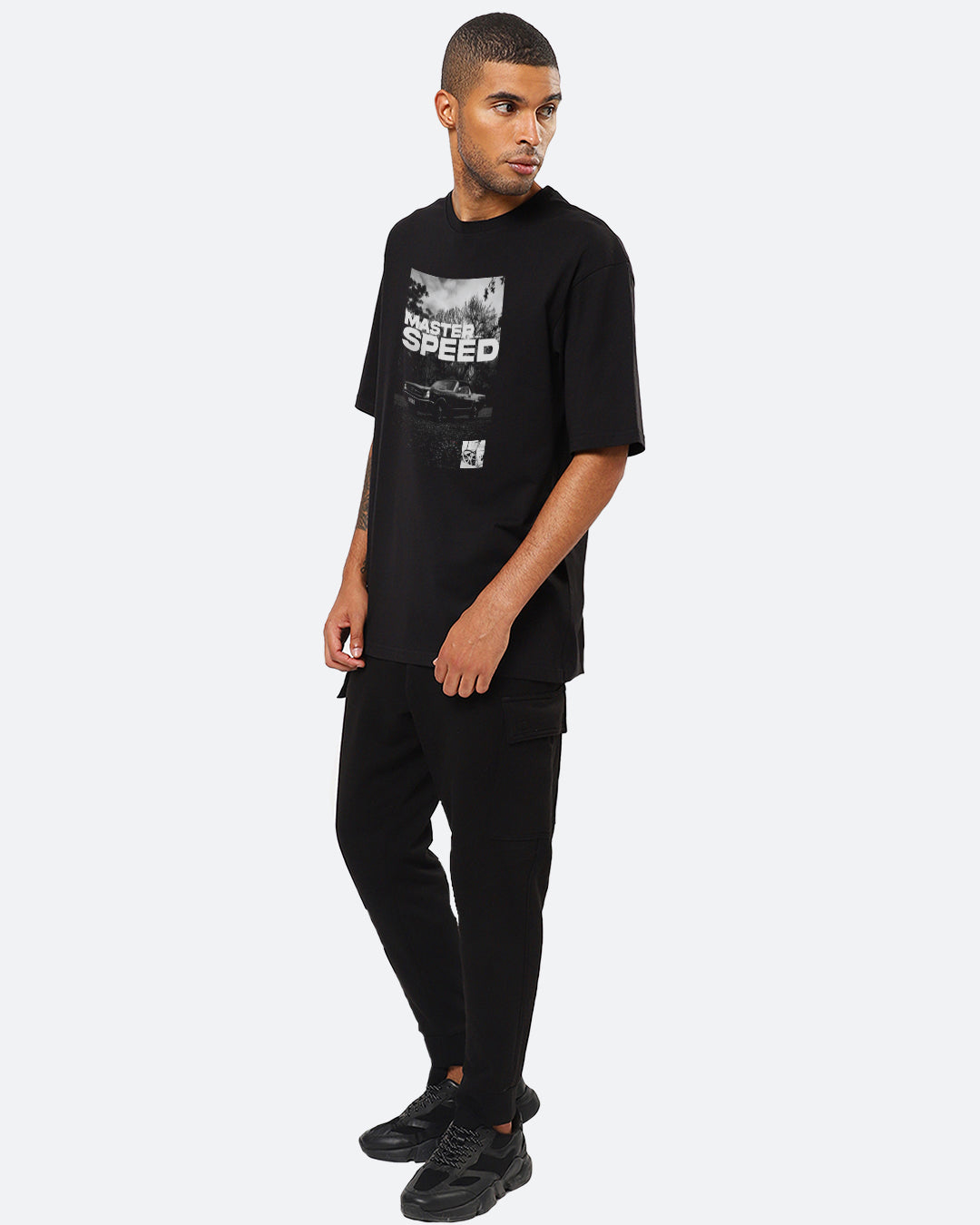 Master Speed Black Oversized Men's T-shirt